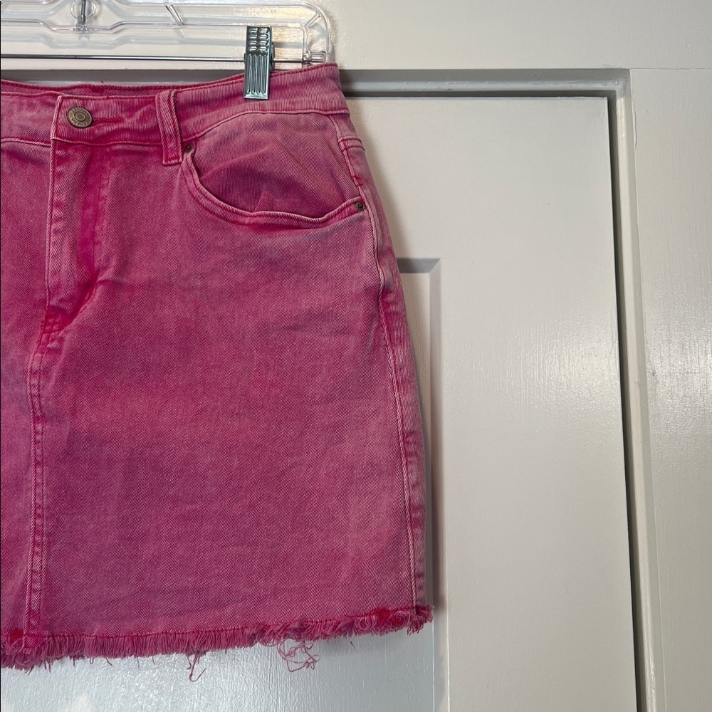 Zenana Outfitters Pink acid washed Denim Mini Skirt size medium. - Picture 3 of 9
